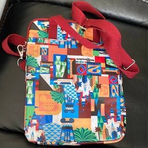 NWOT Disneyworld cross body bag